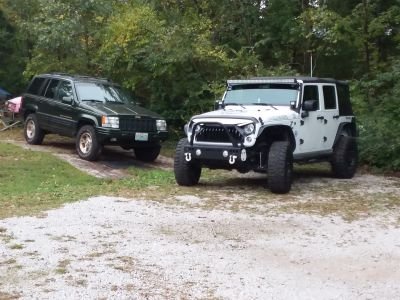 Jeep lover and member #6 of Twin City Jeeps, living life by the moment and having a blast