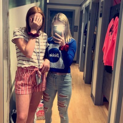follow my insta @remiicloughh
amos @remi.clough