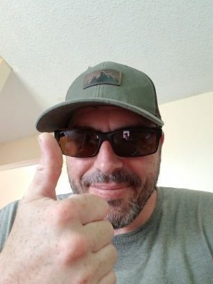 pooooop10000's profile picture. good looking