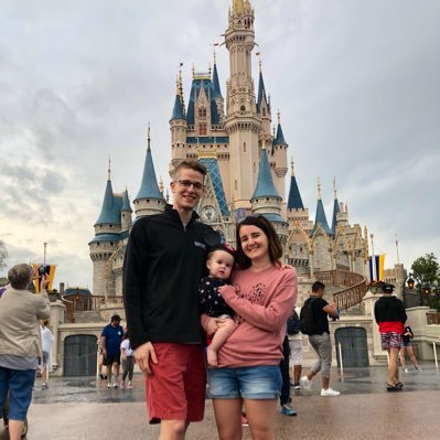 24landon's profile picture. Golfing and Cleveland Sports.