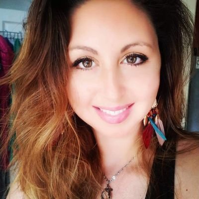 I endeavor to help those who have endured trauma to find healing and recovery by empowering them to rescue, recover and rebuild themselves from the inside out.