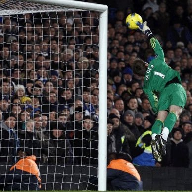 utdsprtr's profile picture. Avid FIFA player and I’m in love with the beautiful game. Manchester United supporter! No Room for Racism.