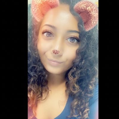 JTineo01's profile picture. You can tell by the way she drinks her soda pop that she's a good dancer 💃🏽