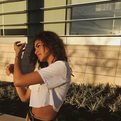 sztucznysmiech's profile picture. 𝙘𝙚𝙨'𝙩 𝙡𝙖 𝙫𝙞𝙚, 𝙢𝙤𝙣 𝙖𝙢𝙞.