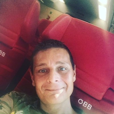 LACHWRFEL1's profile picture. wien21