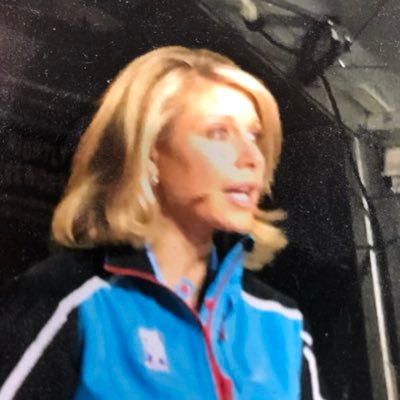 Wife. Mom x3. Marathoner x32. Boston x7 (incl. 2013). Men's qualifier. IU J-school. MSP via FLO, AZO and RDU. Fox 9 Evening Anchor. Dog named Stubbs.