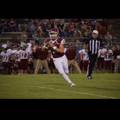 Running back for the Guntersville wildcats. 5’10, 190 pounds, 4.6, 4.7 40 yard sprint. Class of 2022. junior year stats 1,716 yards rushing and 23 touchdowns!