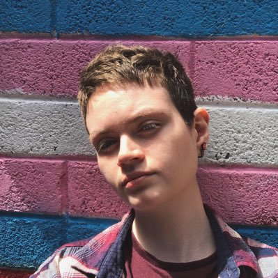 TomenHolbrook's profile picture. He/him - I’m trans, battling cancer, trying to make art, and doing my best! 💛🌻