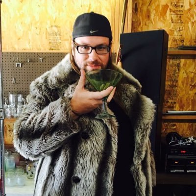 1/2 of the @FleshPod dynamic duo. I play @fabtcg and @alphaclashtcg. Late period Gen-Xer. Yes, I’ll have a beer with you. Yes, I own that fur coat. He/Him.