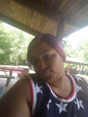 I am 28th year old and have a son who is 6th year old and I like to go out to eat and drink some Hennessey and some weed and movies bowling shopping