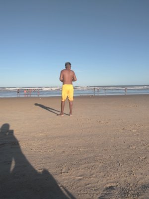 Sou uma pessoa autĆŖntica divertida e sempre de bem com a vida