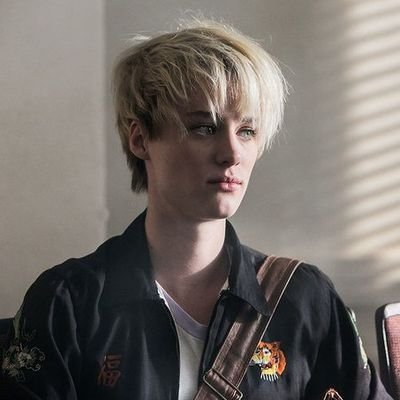 zianisaqueer Profile Picture