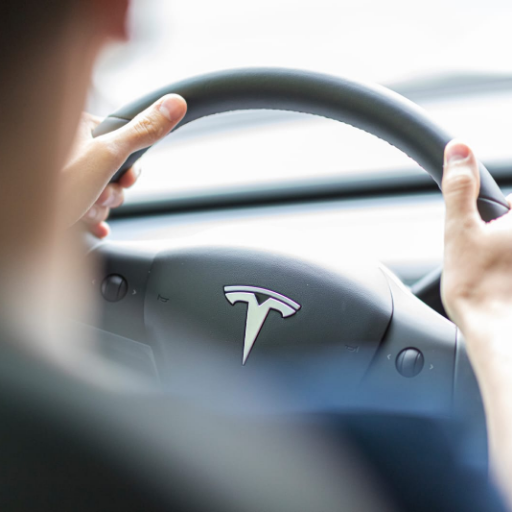 Das Beste oder nichts!
Deswegen fahre ich Das Auto, mit Vorsprung durch Technik, echte Freude am Fahren vermittelt und viel Auto für wenig Geld bietet: Tesla