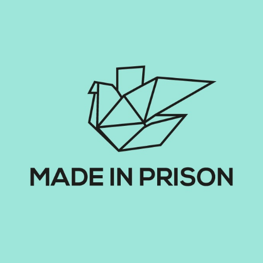 Diseño hecho a mano en prisión por PPL que utilizan sus manos para crear un nuevo futuro. #MadeinPrison Resocialización por la reconstrucción del tejido social.