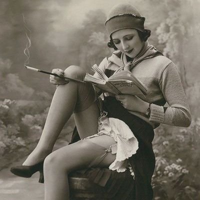 NoteasyM's profile picture. Not easy to be... อยู่ยังไงให้​ ความสุข ถามหา