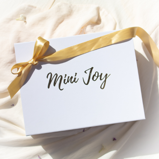 Mini Joy - Luxurious quality gifts for babies. Bamboo Layette Gift Sets.