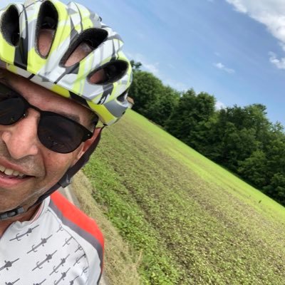 PaulLouisville's profile picture. Mandolin Player 🎼