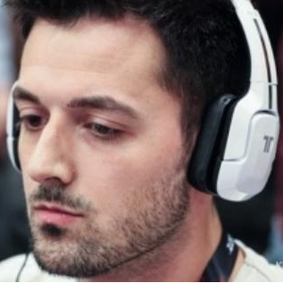 Passionate Commentator, Football/Soccer Coach and Gamer