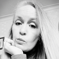 Louise Lofquist™ (@louisesweuk) 's Twitter Profile