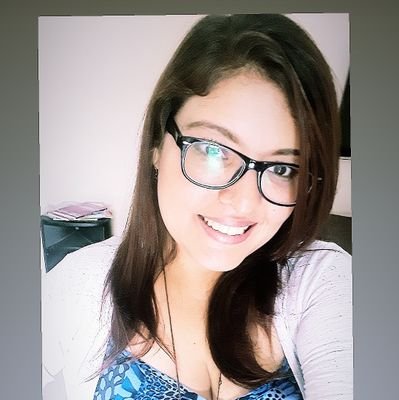 Vive cada día como si fuera el último. Nada es eterno, todo pasa..
La vida es un constante aprendizaje.
Madre👩👧👧/Mujer💃/Cristiana💕