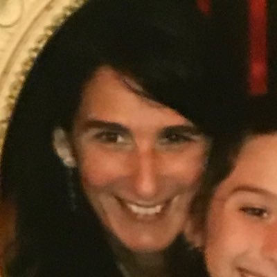 CAybalen's profile picture. Optimiste et réaliste, directrice de cabinet Ville de Salon-de-Provence. Mariée à @fredericbianchi