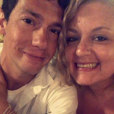 amber_lyn_glass's profile picture. Mom. Bonus Mom. Wife. ❤️