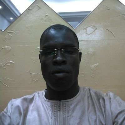 homme d,affaires,leader politique local.