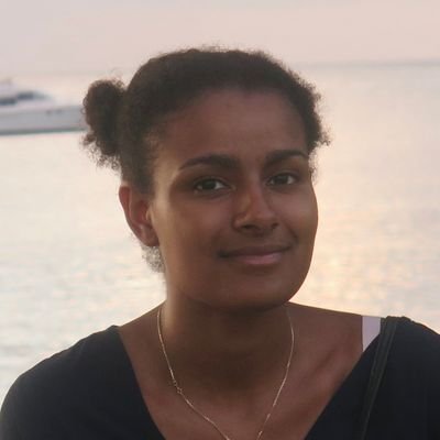 Vice-Présidente en charge de la Santé Publique à @ANESF_FR 2019-2020 _ Étudiante Sage-femme à Nîmes