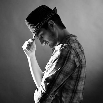 EliAbramowitz's profile picture. A proud Orthodox Jew and product photographer.