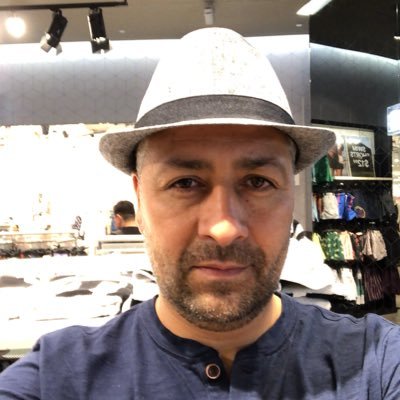 paranoinio's profile picture. 