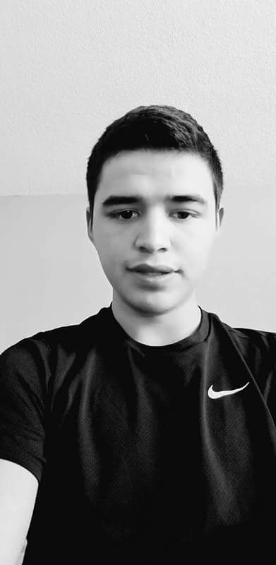 JUAN26521449's profile picture. DEFINE VIDA EN 3 PALABRAS:
1. AMAR
2. VIAJAR 
3. LEER