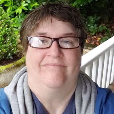 Leasky21's profile picture. An semi old geek who loves Doctor Who,Snoopy, and the color blue.