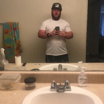 Die hard ducks and angels fan father to two awesome kids