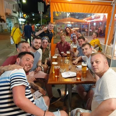 Huddy1993's profile picture. 