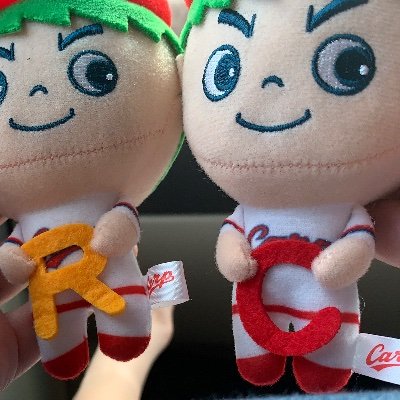 Wuks5MG4FfBOjsd's profile picture. 