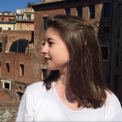 LbcJeanne's profile picture. 