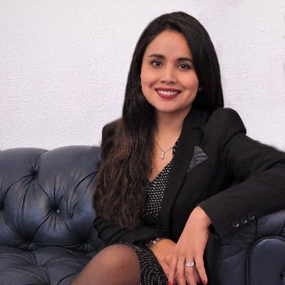 Mexicana, socia de Anaya Abogados, S.C. especializada en Derecho Fiscal Internacional.