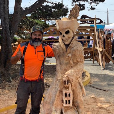 AdrianBois's profile picture. Argentinian Chainsaw Carver