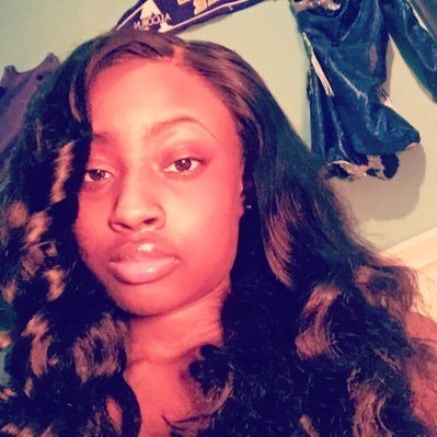 CEO of TK Diamond Tress Collection Hair & Clothing Boutique🛍 Lane ’23🐉FB: Teunna Redd IG:tkdiamondd SC:qveenntk
