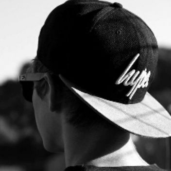 iJorgeDii's profile picture. Don't think so much, let life surprise you. 👨🏻‍💻