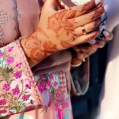 pV2XmOka6juWPMl's profile picture. اللهم صل على محمد وعلى آل محمد كما صليت على إبراهيم وعلى آل إبراهيم إنك حميد مجيد،