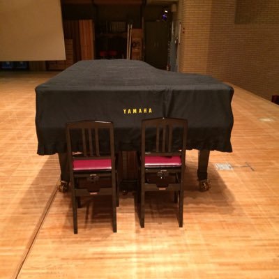 mica_vio's profile picture. ピアノ講師うん10年／熊谷市でピアノ教室をやってます♪/東京音大附属高•音大ピアノ科卒／お教室、愛犬ペロ&ヴァン、日常を/フォローは勝手にさせて頂いて楽しんでます😅