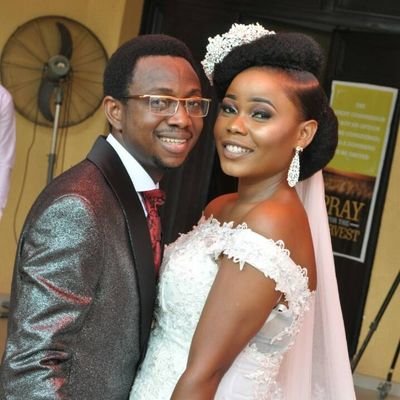 #More Introverted😎😎
#Movie Freak🥰🥰🥰
#Lover of God😍😍😍😍
#VeryMarried❤❤❤❤
#Wigmaker/seller#BeautyZtouch
#Social media lover
#Goal Getter
#Trustworthy100%
