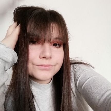 Snap: melo-adamsienne
Insta: melody.blrd