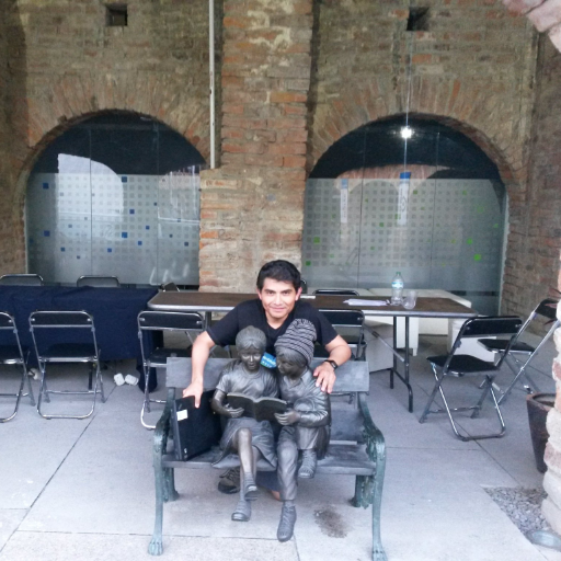 rafaellorey's profile picture. Construir en lugar de destruir, resolver y no prometer, mejor ahora que mañana #FullStack #Serverless #Developer #SiguemeYTeSigo #FollowBack
