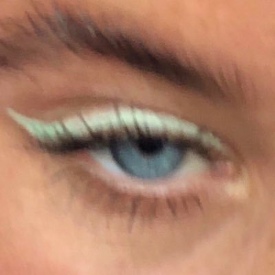 rr_ae15's profile picture. ..