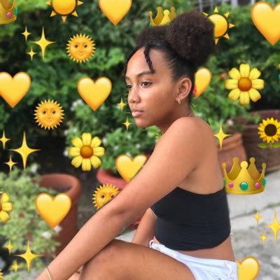 AshaMykoo's profile picture. Just the right amount of insanity🤷🏽‍♀️