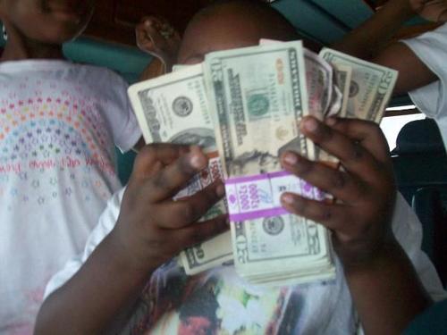 hammondcarlot's profile picture. 