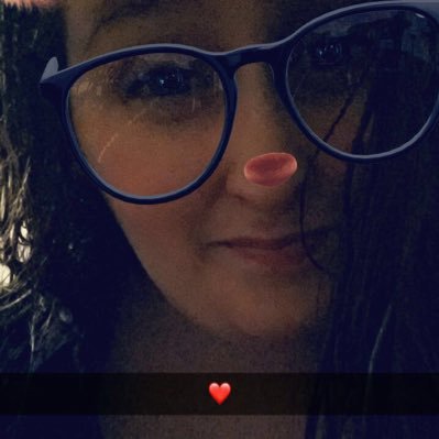 I love BTS 💜💜💜💜💜💜💜😘and The Vamps ❤️and 5 seconds of summer🥰 those guys are the best :)