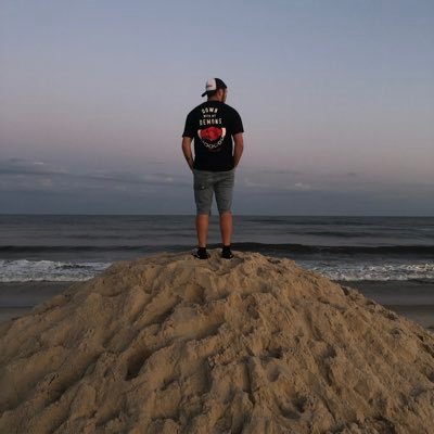 Ryan_stutts35's profile picture. 8/23/17 TJL💚